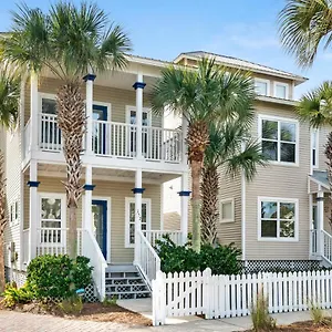 3-story Retreat Home, Walk To Beach, Gulf Views, Free Wifi! , Destin United States
