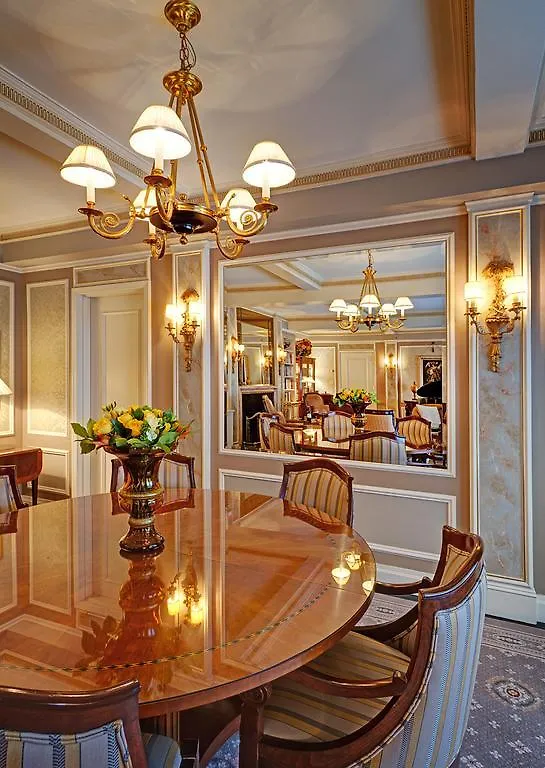 Hotel Elysee By Library Hotel Collection New York